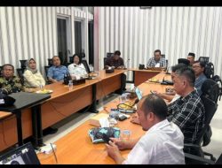 Dukung Swasembada Pangan, Bupati Arief Tanam Padi Gogo Bersama Perhutani